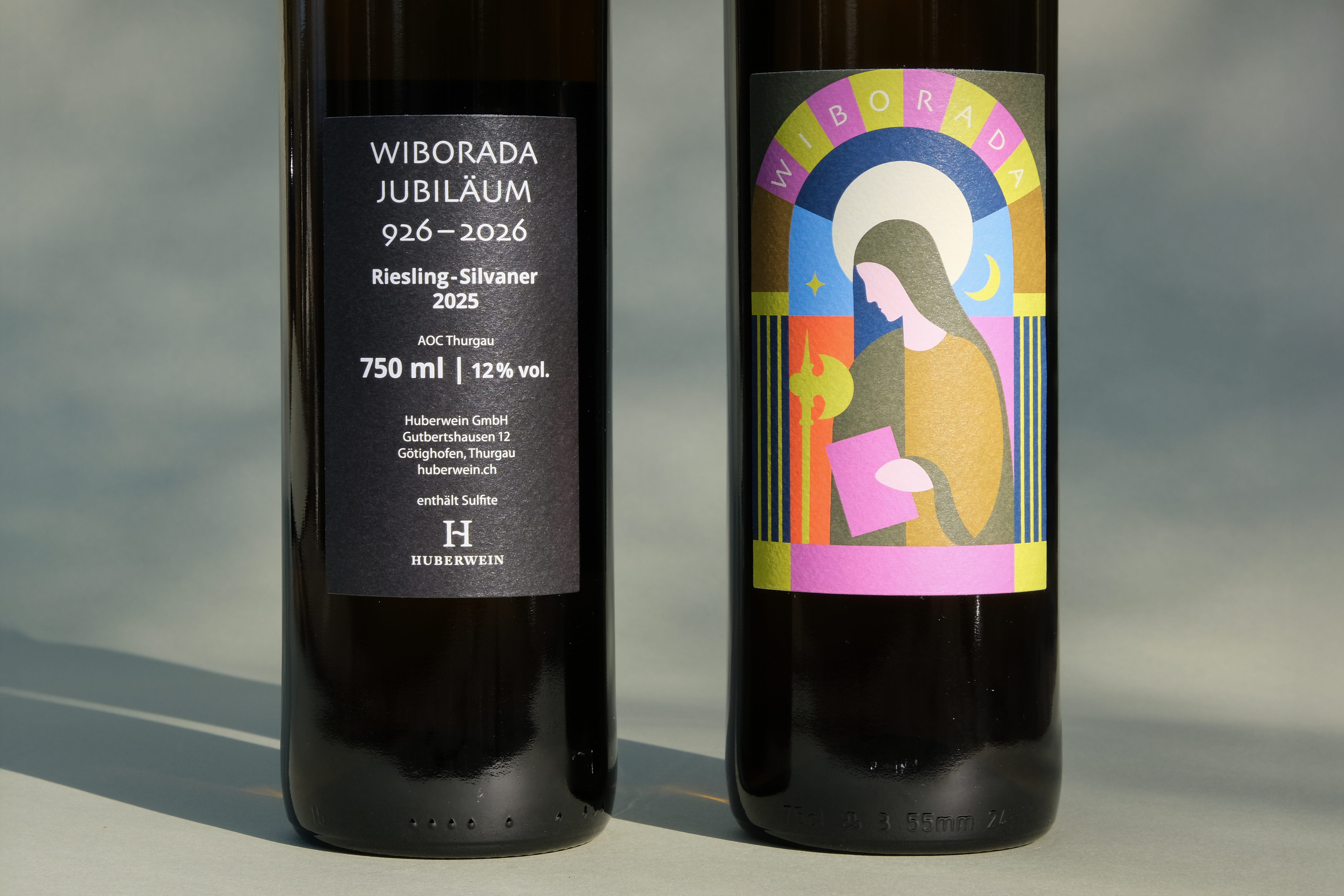 Wiborada-Wein mit Etikette von Annika Büchel